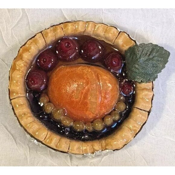 Realistic Faux Food Pie Magnet Refrigerator Fridge Resin Cherry Fruit Kitsch Vtg - Picture 4 of 16